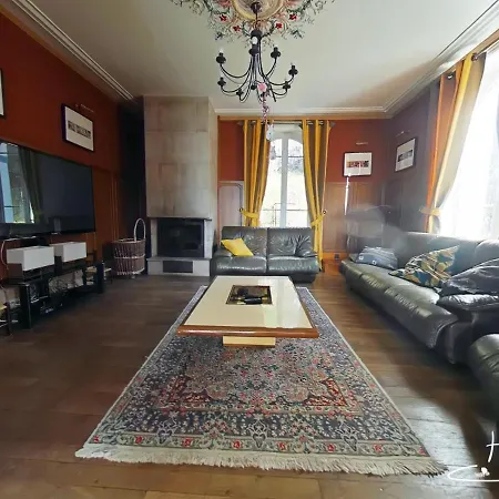 La Demeure Des Tisserands Holiday home